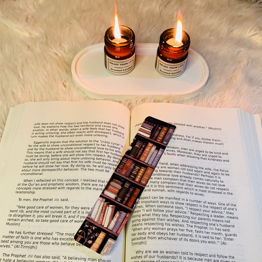 Vintage Bookshelf Bookmark – Classic Library Design